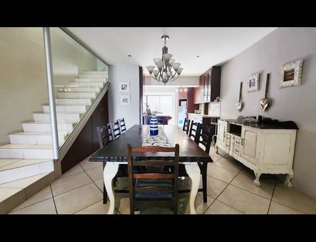 3 BEDROOM APARTMENT RENTED IN HUMEWOOD